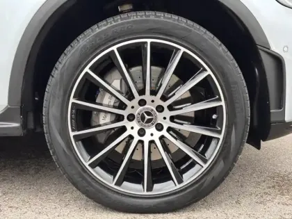 Photo 30 Mercedes Classe GLC 300de 4MATIC Business Line 4M