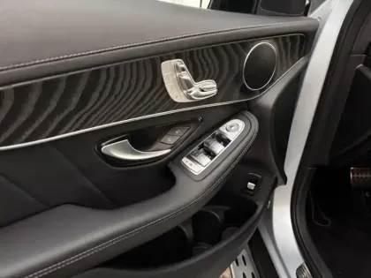 Photo 13 Mercedes Classe GLC 300de 4MATIC Business Line 4M