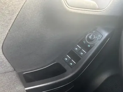 Photo 5 Ford Puma 1.0 Flexifuel 125ch S&S mHEV Titanium Business