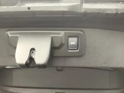 Photo 21 Renault Symbioz Nouveau E-Tech full hybrid 145 Iconic