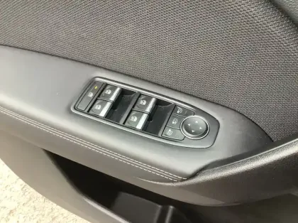 Photo 16 Renault Symbioz Nouveau E-Tech full hybrid 145 Iconic