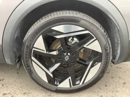 Photo 8 Renault Symbioz Nouveau E-Tech full hybrid 145 Iconic