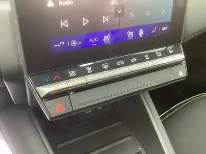 Photo 15 Renault Symbioz Nouveau E-Tech full hybrid 145 Iconic