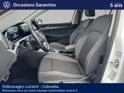 Photo 7 Volkswagen Golf  1.5 eTSI OPF 130ch Active DSG7