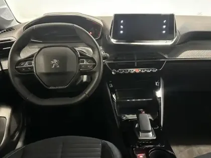 Photo 7 Peugeot 208  e- 136ch Style