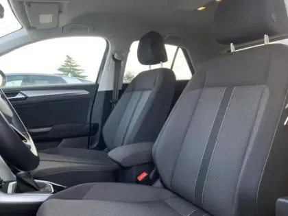 Photo 12 Volkswagen T-roc  1.5 TSI Evo2 150ch VW Edition DSG7