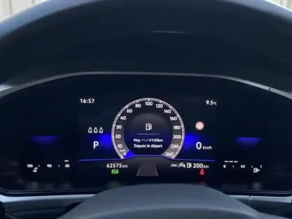 Photo 11 Volkswagen T-roc  1.5 TSI Evo2 150ch VW Edition DSG7