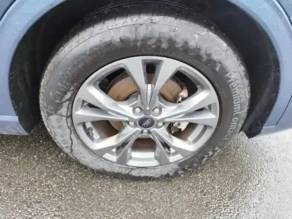 Photo 23 Ford Kuga  2.5 Duratec 190ch FHEV E85 ST-Line BVA