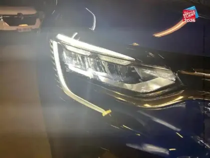 Photo 12 Renault Captur  1.3 TCe mild hybrid 140ch Techno Fast Track