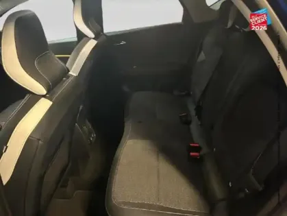 Photo 10 Renault Captur  1.3 TCe mild hybrid 140ch Techno Fast Track