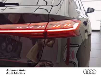 Photo 10 Audi A6  Avant e-tron e-tron performance 367ch S Line