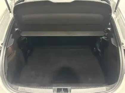 Photo 5 Peugeot 208  Affaire 1.5 BlueHDi 100 Premium 2 places