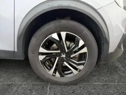 Photo 13 Peugeot 2008  1.2 PureTech 130ch S&S Allure EAT8