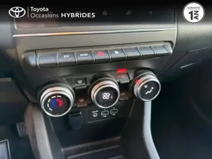 Photo 8 Renault Clio  1.6 E-Tech hybride 145ch Equilibre