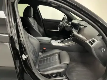 Photo 9 BMW Serie 3 Série 3 Touring 320dA xDrive 190ch M Sport