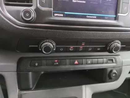 Photo 9 Peugeot Expert  Fg Standard 2.0 BlueHDi 120ch Premium Pack S&S