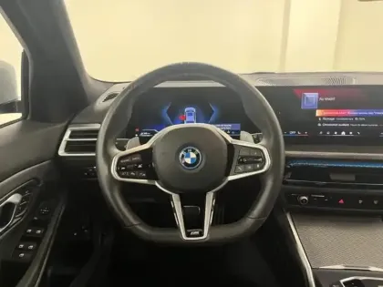 Photo 8 BMW Serie 3 Série 3 Touring 330eA xDrive 292ch M Sport