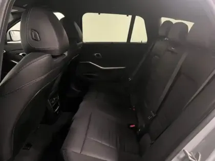 Photo 10 BMW Serie 3 Série 3 Touring 330eA xDrive 292ch M Sport