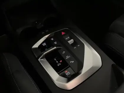 Photo 10 BMW Serie 1 Série 1 120A 170ch M Sport DKG7