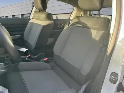 Photo 8 Citroën C3  1.2 PureTech 110ch S&S Shine 120-123g