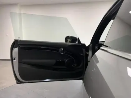 Photo 6 Mini Mini  Cooper 136ch  Edition Camden BVA7