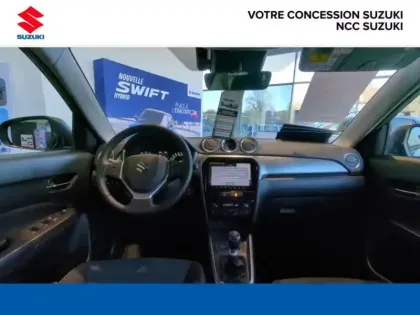 Photo 8 Suzuki Vitara  1.4 Boosterjet Hybrid 110ch Privilège MY25