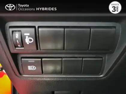 Photo 6 Toyota Yaris  116h Première 5p