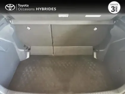 Photo 12 Toyota Yaris  116h Première 5p