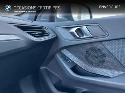 Photo 7 BMW Serie 1 Série 1 116i 109ch Business Design