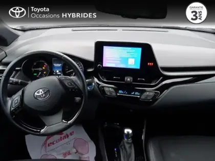 Photo 7 Toyota C-HR  1.8 Hybride 122ch Design Ultimate E-CVT