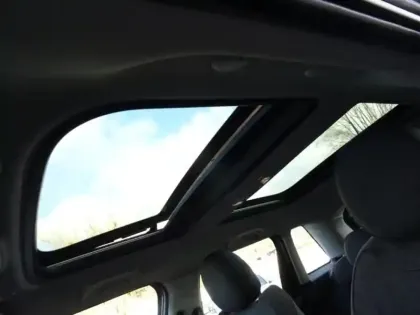 Photo 10 Mini Mini  5 Portes Cooper 136ch Edition Premium Plus BVA7