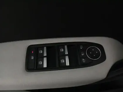 Photo 12 Renault Captur  1.3 TCe 140ch FAP Intens -21