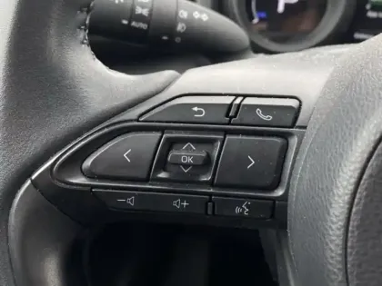 Photo 15 Toyota Yaris  Cross 116h Design MY22