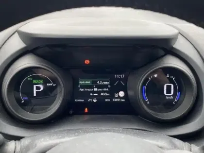 Photo 11 Toyota Yaris  Cross 116h Design MY22