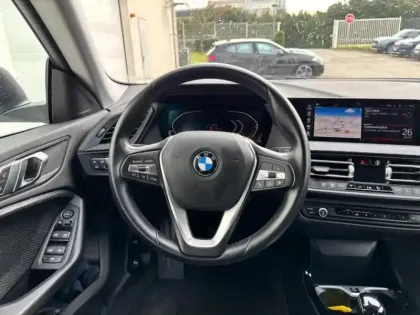 Photo 7 BMW Serie 2 Série 2 Gran Coupé 218iA 136ch Business Design DKG7