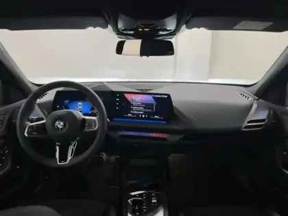 Photo 7 BMW Serie 1 Série 1 120A 170ch M Sport DKG7