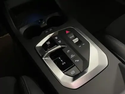 Photo 10 BMW Serie 1 Série 1 120A 170ch M Sport DKG7