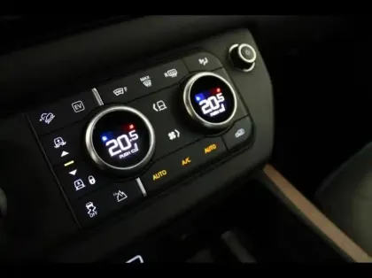 Photo 15 Land rover Defender Gén. III (L663) Ph1 Evo XS Edition 5