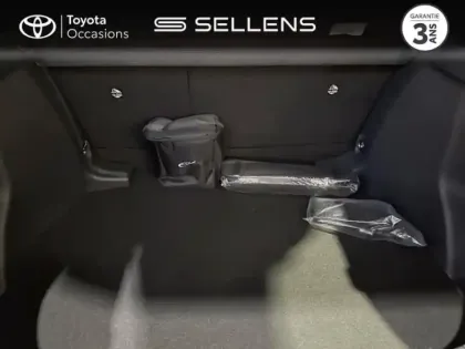 Photo 9 Toyota C-HR  1.8 Hybride 140ch Collection MY26