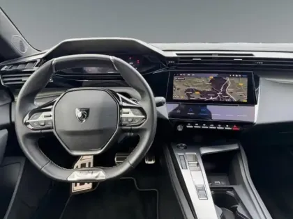 Photo 10 Peugeot 408  PHEV 225ch GT e-EAT8