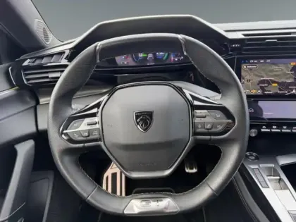 Photo 11 Peugeot 408  PHEV 225ch GT e-EAT8