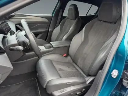 Photo 8 Peugeot 408  PHEV 225ch GT e-EAT8