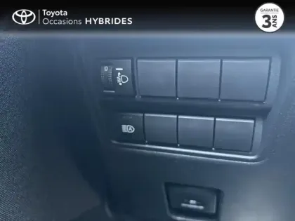 Photo 13 Toyota Yaris  116h Dynamic 5p MC24