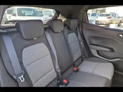 Photo 10 Renault Clio  1.6 E-Tech hybride 140ch Limited -21N