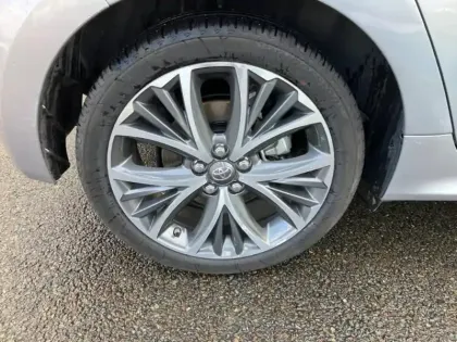 Photo 8 Toyota Yaris  116h Iconic 5p MY22