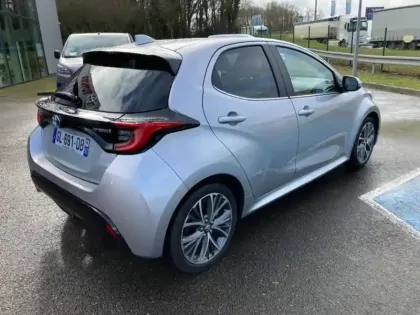 Photo 7 Toyota Yaris  116h Iconic 5p MY22