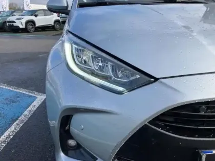 Photo 9 Toyota Yaris  116h Iconic 5p MY22