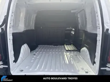 Photo 5 Peugeot Partner  M 800kg Electrique 136ch Batterie 54 kWh Pack Premium Connect