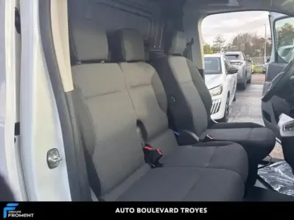 Photo 11 Peugeot Partner  M 800kg Electrique 136ch Batterie 54 kWh Pack Premium Connect