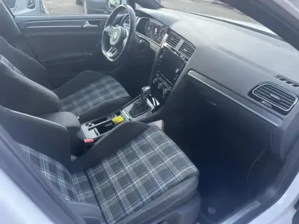 Photo 10 Volkswagen Golf  1.4 TSI 204ch Hybride Rechargeable GTE DSG6 Euro6d-T 5p